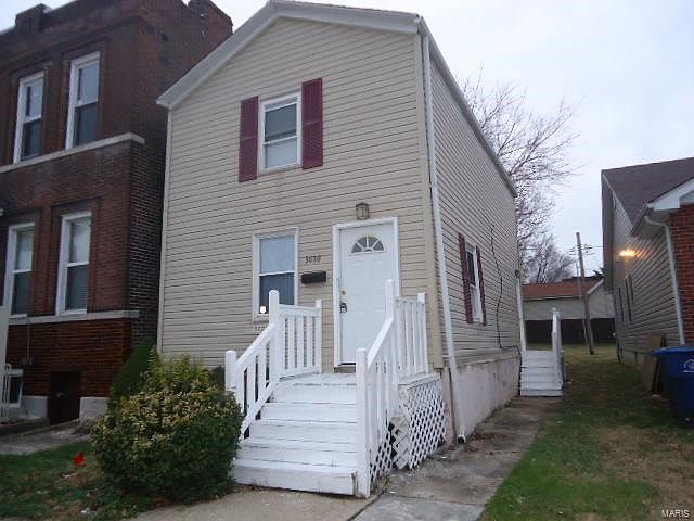 1st image of 3030 Caroline St