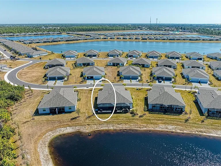 8613 Seasalt Loop — Photo 10