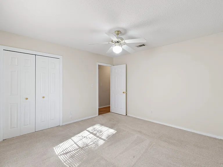 4591 Scarlet Dr — Photo 15