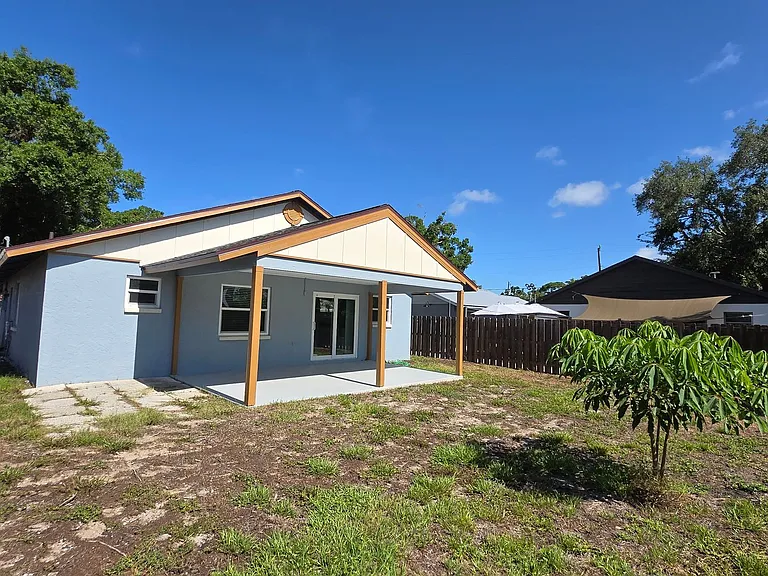 4705 Violet Ave — Photo 20
