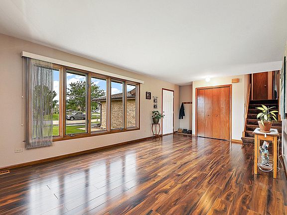 5th image of 7846 W Harvest Dr