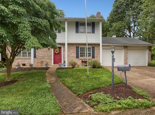 146 Forest Dr, Camp Hill, PA 17011