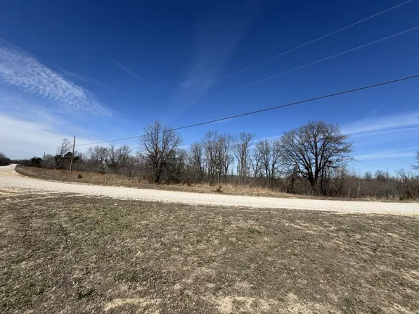 000 Gap Road, Tunas, MO 65764