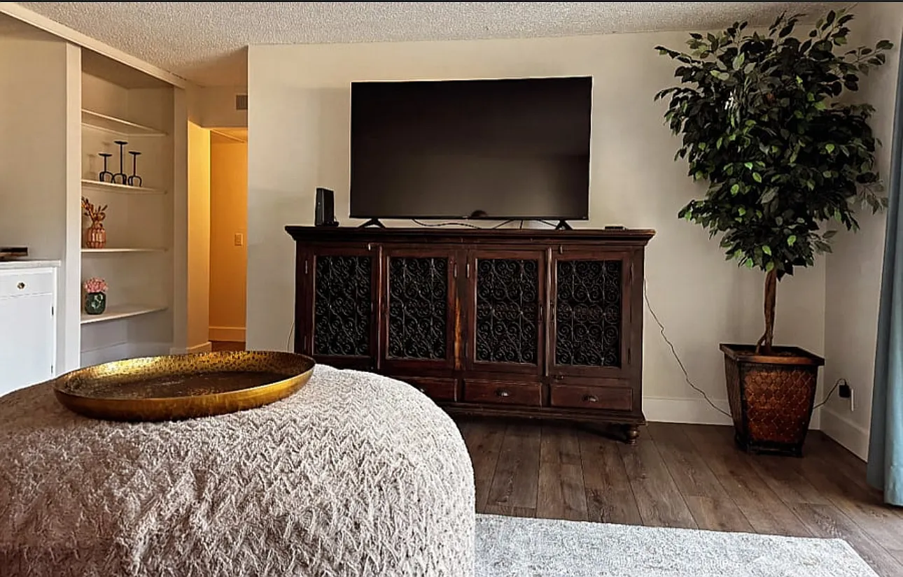 2 bed, $3,700 — Photo 2