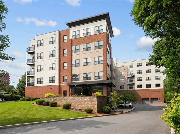 999 Hancock St Unit 212, Quincy, MA 02169