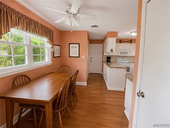 5th image of 421 Morgan Dr