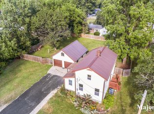 406 E Isham St, Lyons, MI 48851