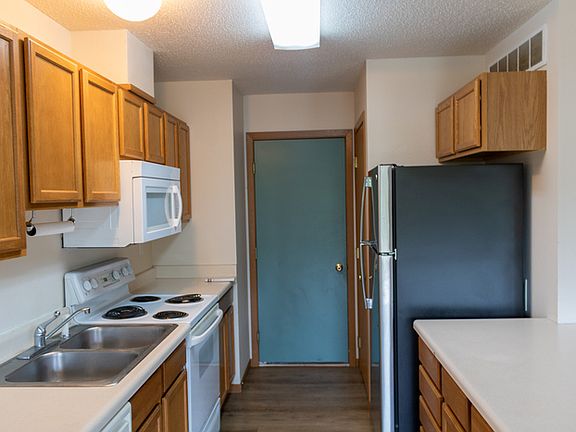 5th image of 1039 Scott Park Dr