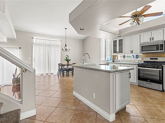 3rd image of 2080 Silver Breeze Ave