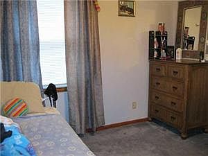 5th image of 25-27 Starcrest Dr