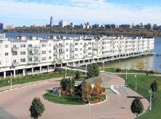 351 The Promenade, Edgewater, NJ 07020