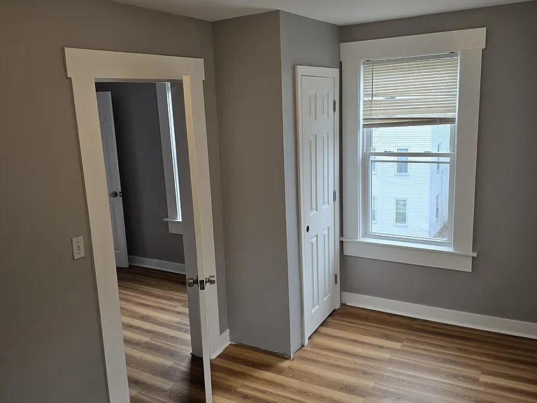 315 Cedar St #6 — Photo 7