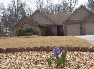 625 Ambrose Ln, Peachtree City, GA 30269