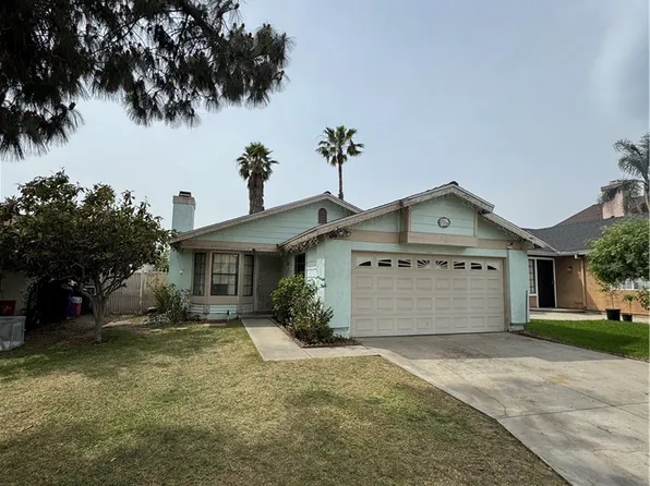 7900 Pinyon Ave, Fontana, CA 92336