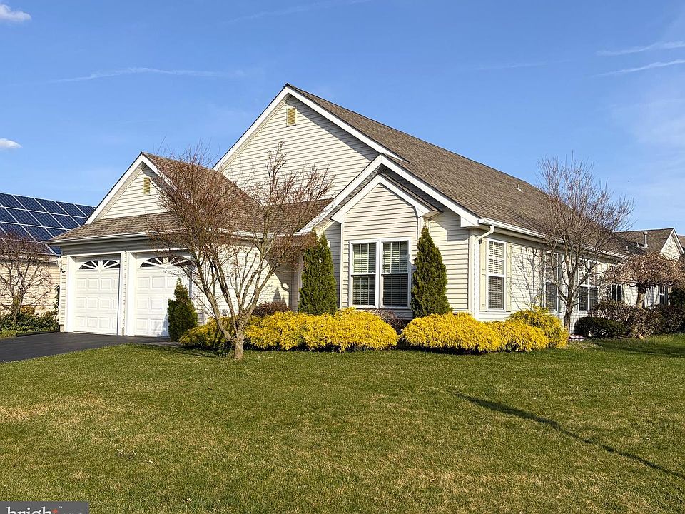 1st image of 7 Ivy Hill Rd
