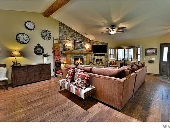 4th image of 260 Lofty View Dr