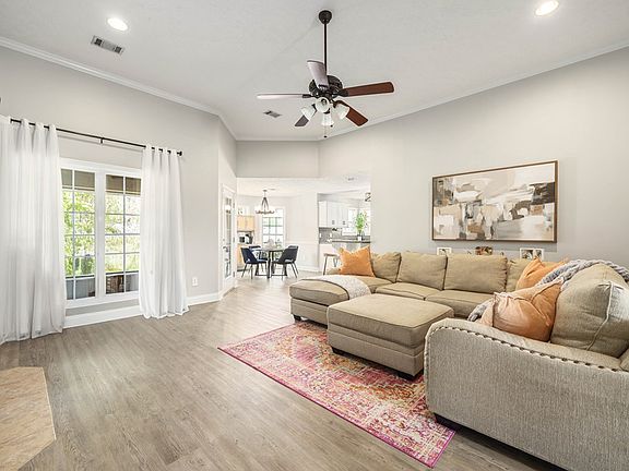 5th image of 366 Lee Road 2138