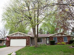 1377 Sierra Ave NW, Grand Rapids, MI 49534