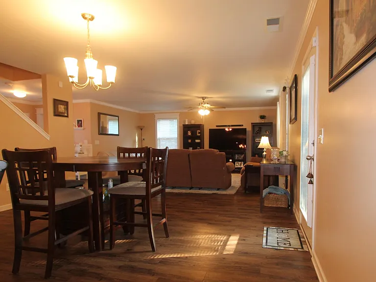 1252 Oxford Village Cv — Photo 3