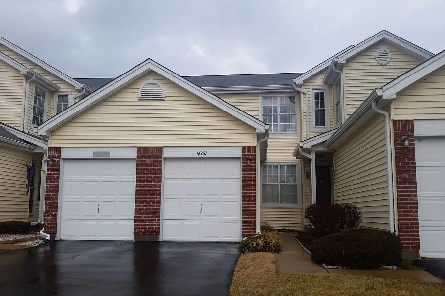 16267 Rose Wreath Ln photo 1