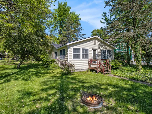 5236 Joslin Dr, Gregory, MI 48137