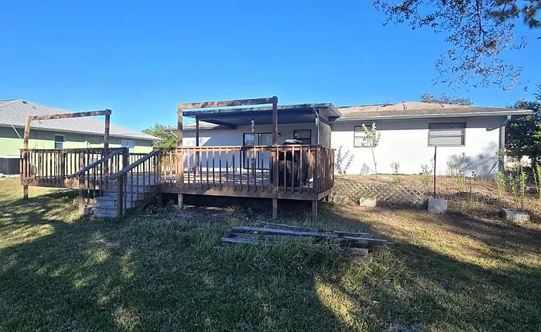 525 Altoona St NW — Photo 3