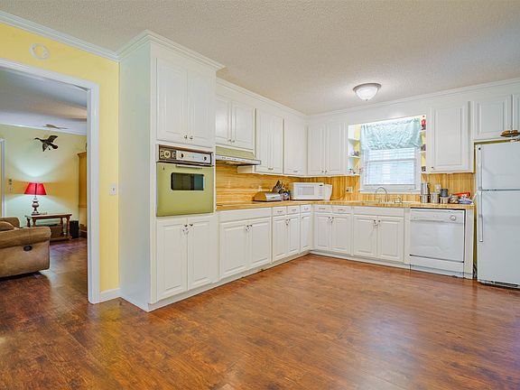 4th image of 4171 Davon St