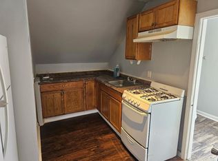 270 5th St APT 3, Fall River, MA 02721