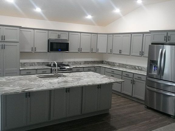 4th image of 5678 Botner Dr