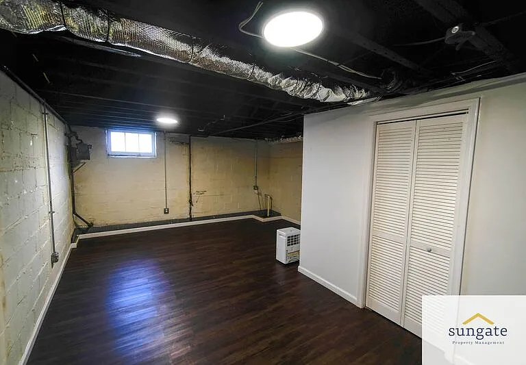 217 W Edgevale Rd — Photo 33
