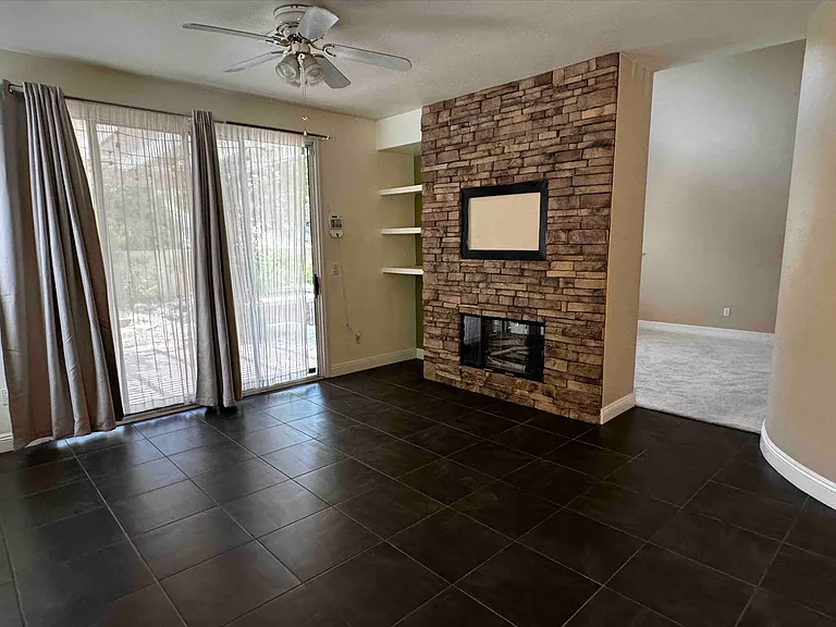 1809 Snow Spring Ln — Photo 14