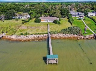 8718 Ocean Dr, Baytown, TX 77523