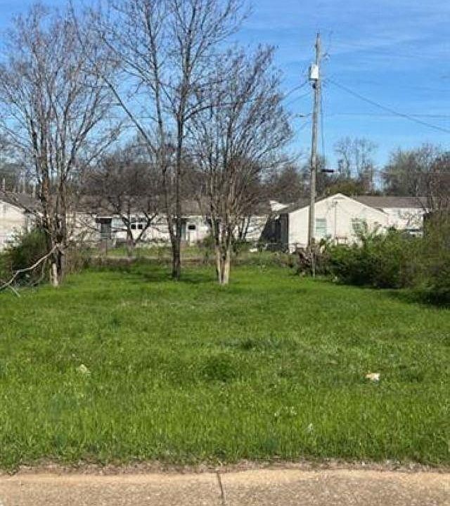 2nd image of 1748 Jefferson Ave #0