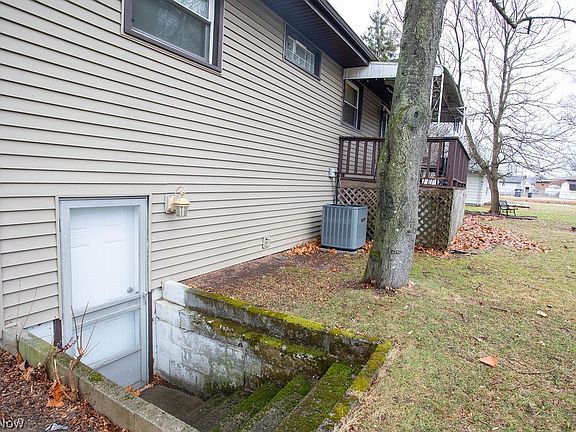 5th image of 3490 Warwick Ct
