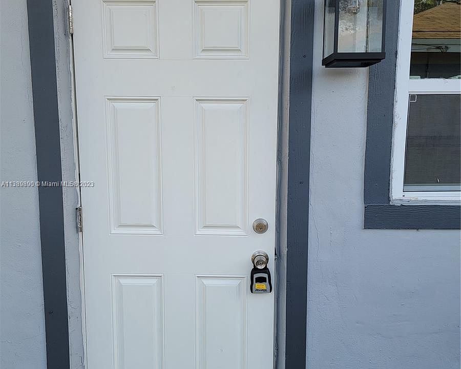 1st image of 528 NW 23rd Ave #1-2