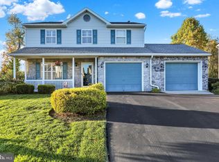1161 Ashbourne Dr, Reading, PA 19605