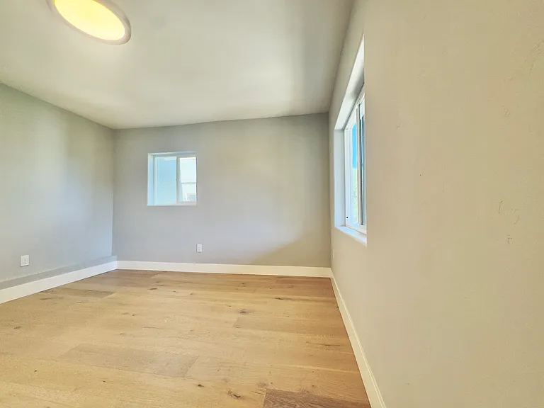914 Everett Ave — Photo 71