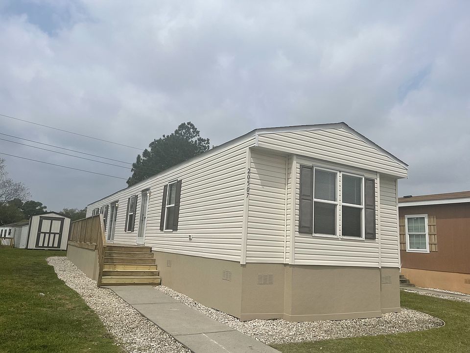 1st image of 920 Century Plaza Dr #557