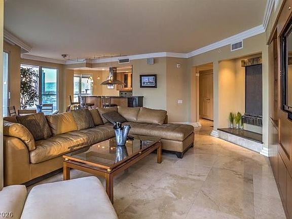 5th image of 2747 Paradise Rd Unit 1906