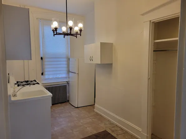 244 S 5th St #2, Reading, PA 19602