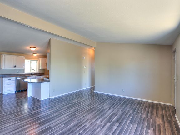 4th image of 14632 W Belmont Dr