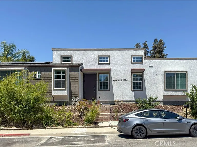 1 Quiet Hills Cir — Photo 1