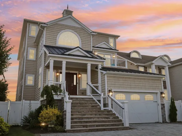 510 W Shore Dr, Brigantine, NJ 08203