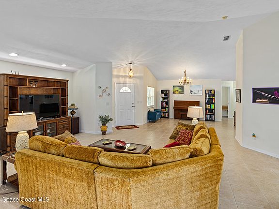 5th image of 2715 Turnbull Estates Dr