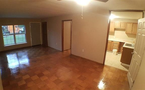 2nd image of 5540 Clayton Ct