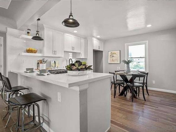 5th image of 4912 73rd St #1