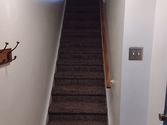 5th image of 4091 Hill St