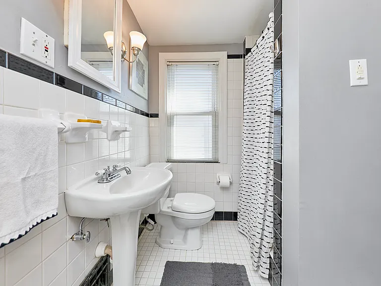 5210 Pernod Ave — Photo 30