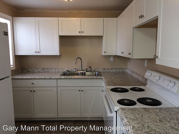 5th image of 317 W Knolls Vista Dr