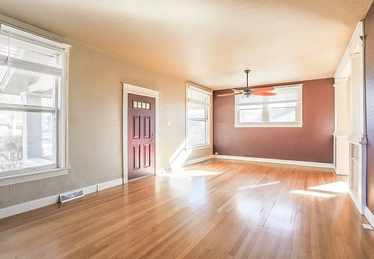 2817 Kearney St — Photo 8